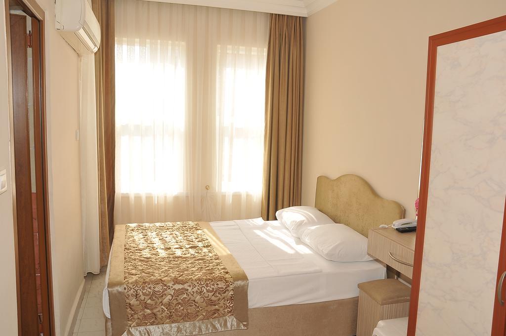 Exenia Hotel 阿拉尼亚 外观 照片