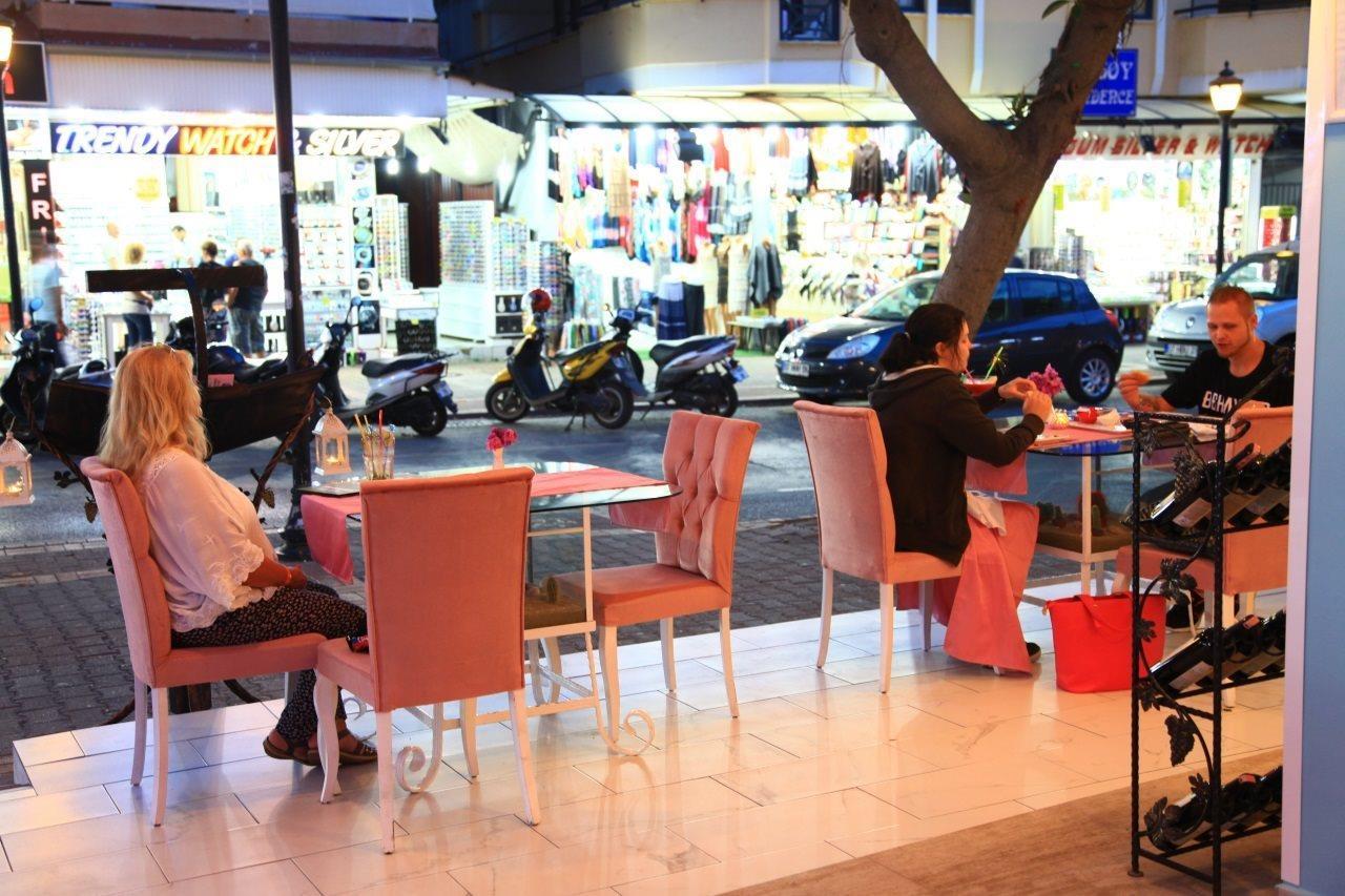 Exenia Hotel 阿拉尼亚 外观 照片